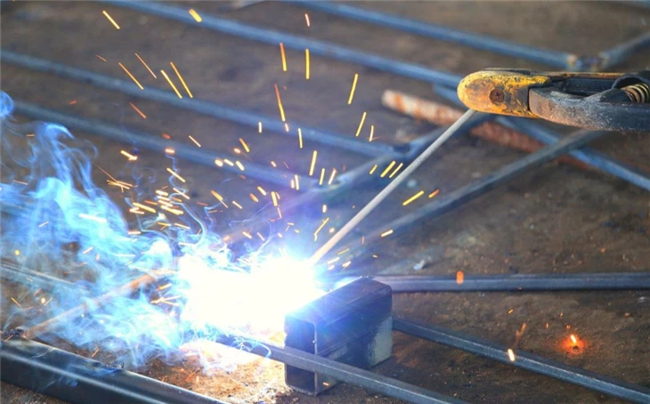 Custom Steel Fabrication Service